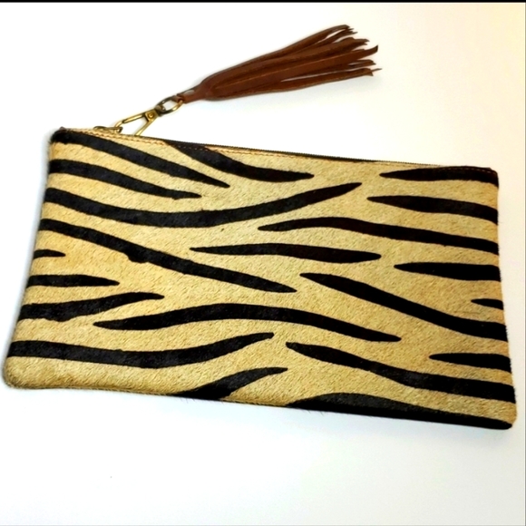 HANDBAGS CLUTCH OVERSIZED GENUINE COW HIDE & FIR - Picture 2 of 4